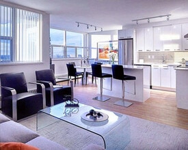 Building Photo - 18 Brownlow