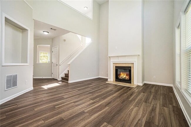 Foto del edificio - 3755 Uppark Dr