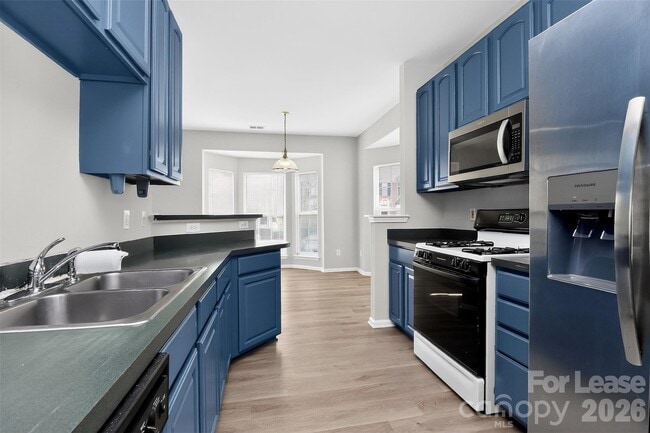 Building Photo - 12337 Verdant Ct