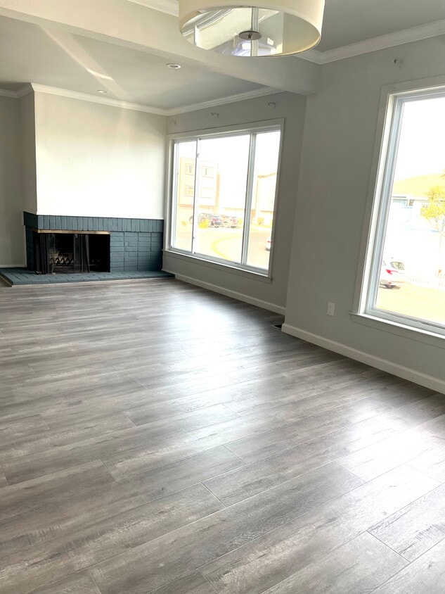 Living dining room - 338 Higate Dr