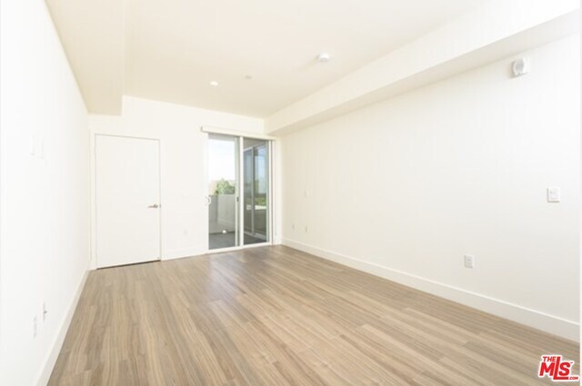 Foto del edificio - 4909 Rosewood Ave