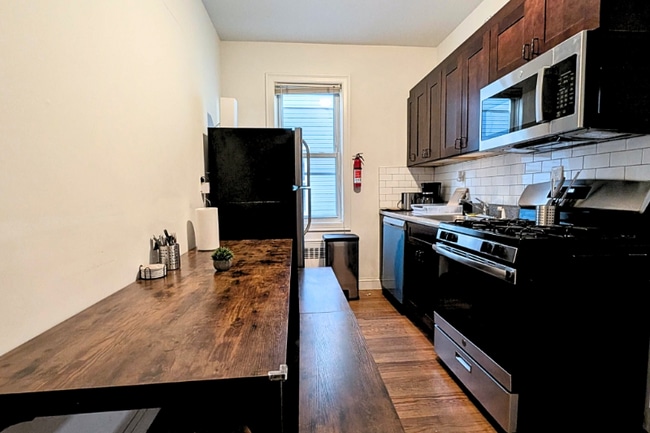 Building Photo - 108 Gotthart St