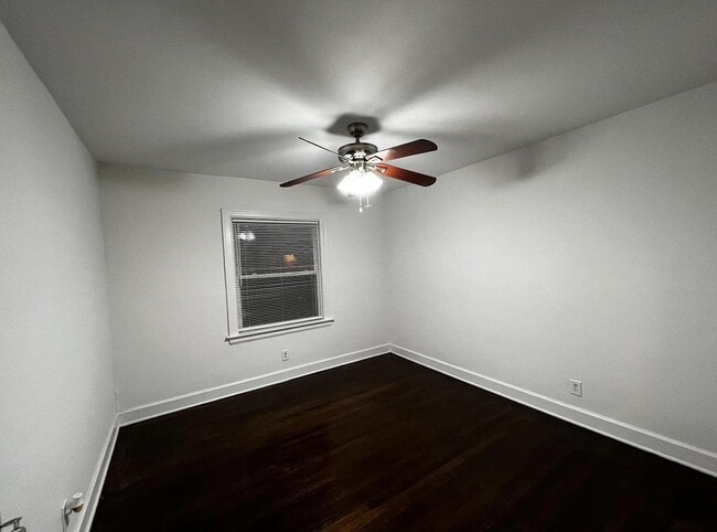 Building Photo - 2034 Nashville Ct