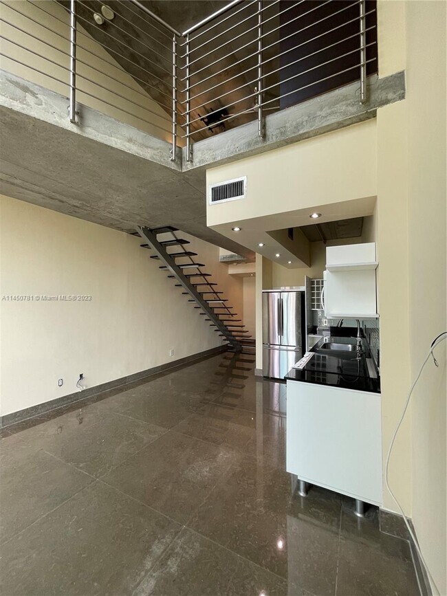Building Photo - 690 SW 1st Ct