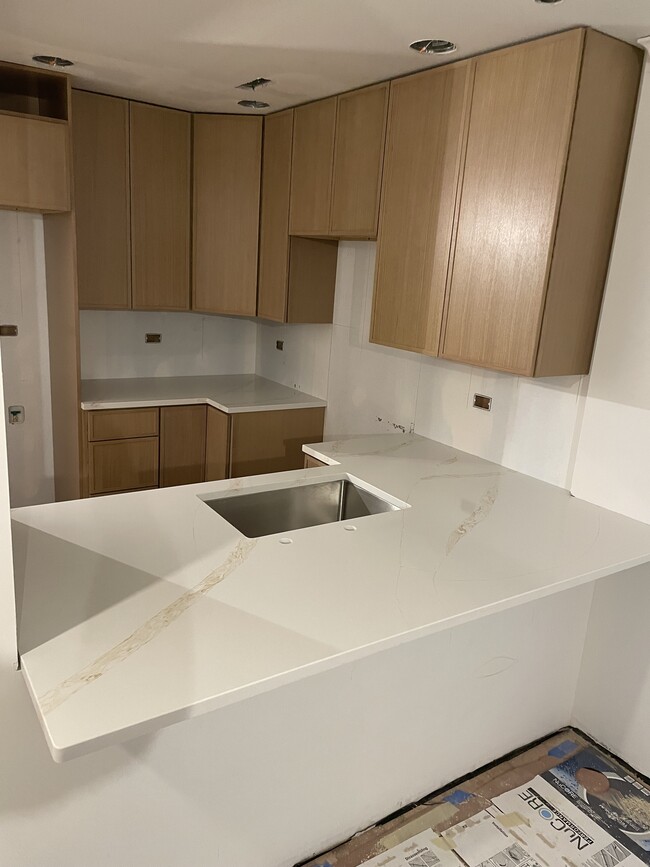 Building Photo - 1502 W Jonquil Ter