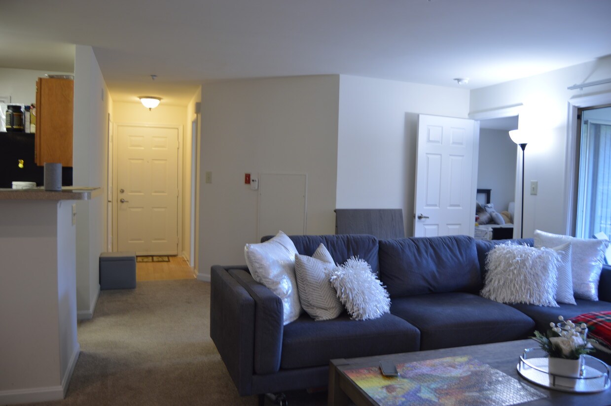 9923 Gable Ridge Terrace, Rockville, MD 20850 Apartments in Rockville