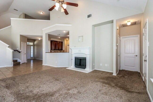 Foto del edificio - 5020 Cassidy Ln