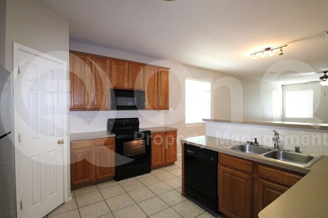 Building Photo - 4126 Carrington Dr