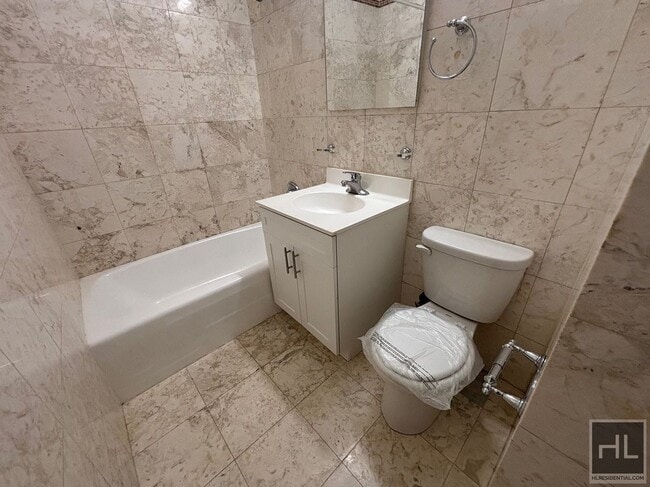 Building Photo - Fourth Avenue