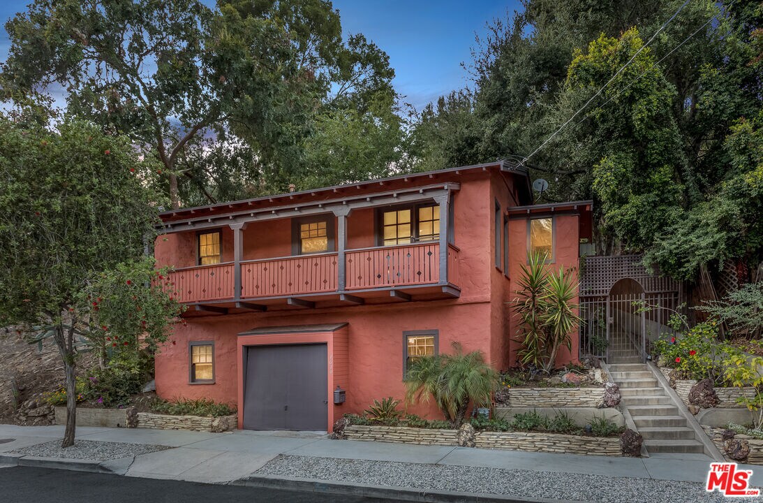 Primary Photo - 3639 Regal Pl