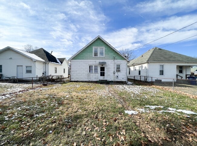 Building Photo - 2133 N 14th St