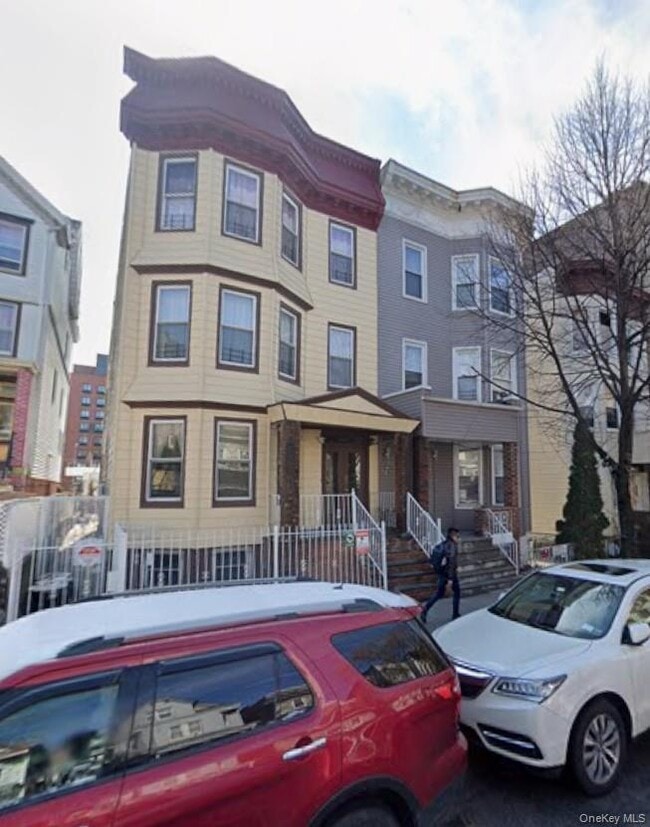 Building Photo - 3084 Decatur Ave