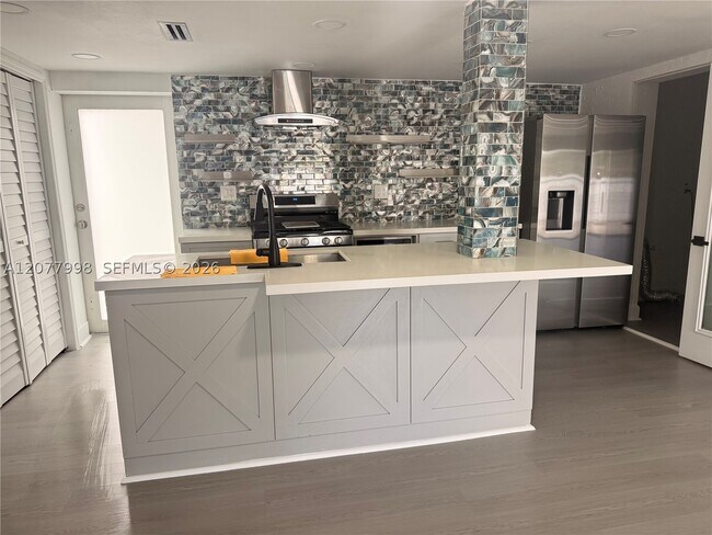 Foto del edificio - 1720 NW 124th Terrace