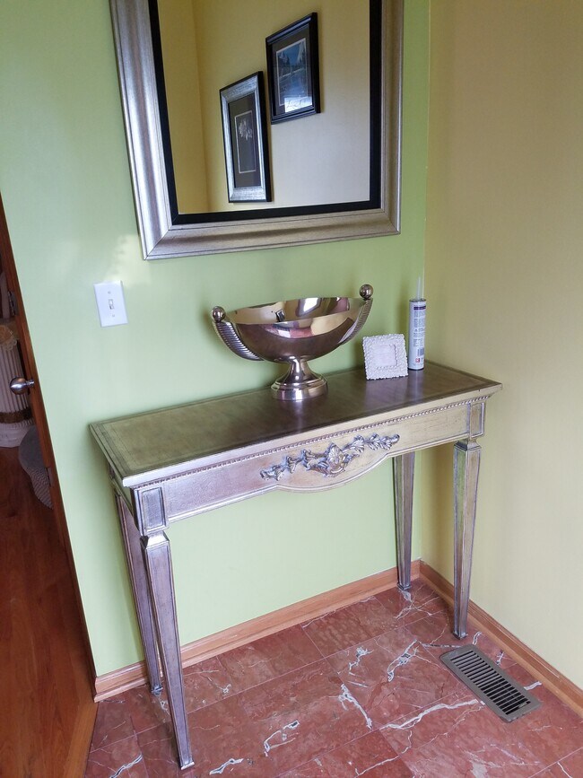 Foto del edificio - 468 E 42nd St