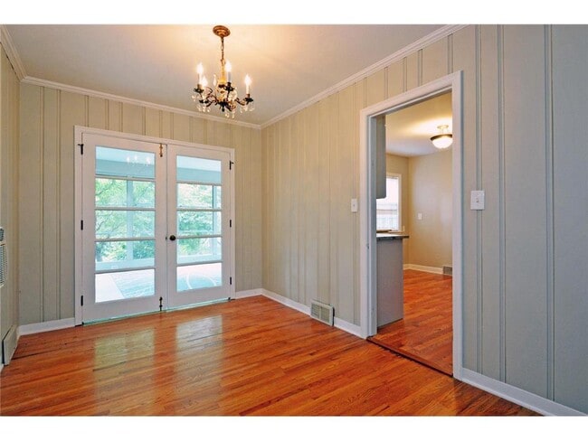 Building Photo - 155 Benton Ave