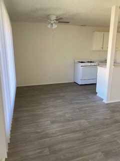 Building Photo - 1904 E Wilson Ave