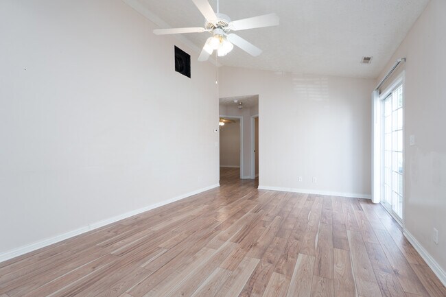 Foto del edificio - 2509 Arbor Ter