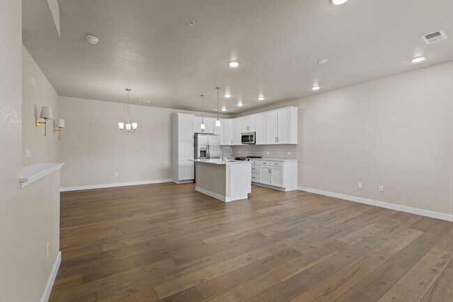 Foto del edificio - 2 Bedroom 2 Bathroom Ground Floor Townhome in Centerra