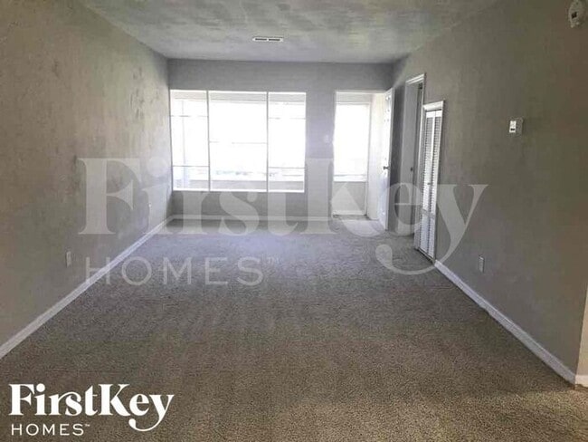 Building Photo - 1025 Sunrise Ct