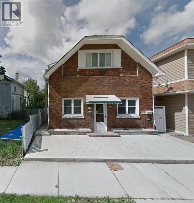 Building Photo - 1189 Marion Ave
