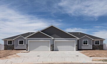 Building Photo - 3711 Razor Cir
