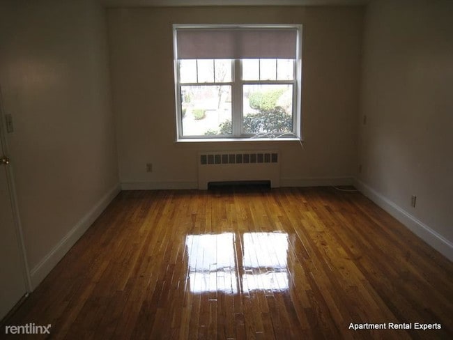 Building Photo - 2 br, 1 bath  - 266 Harvard St