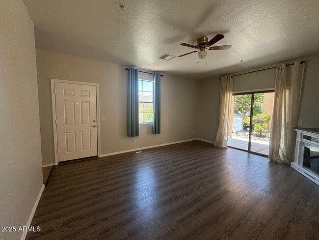Building Photo - 1629 Avenida Rio Verde