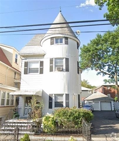 Building Photo - 218 77th St
