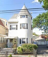 Building Photo - 218 77th St