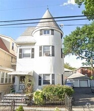 Building Photo - 218 77th St