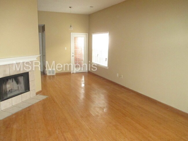 Building Photo - 925 Abbey Grove Ln