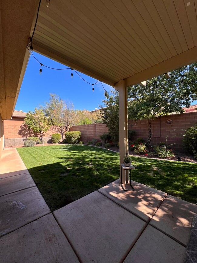 Building Photo - Lovely Pet-Friendly Home in Lakota Ridge