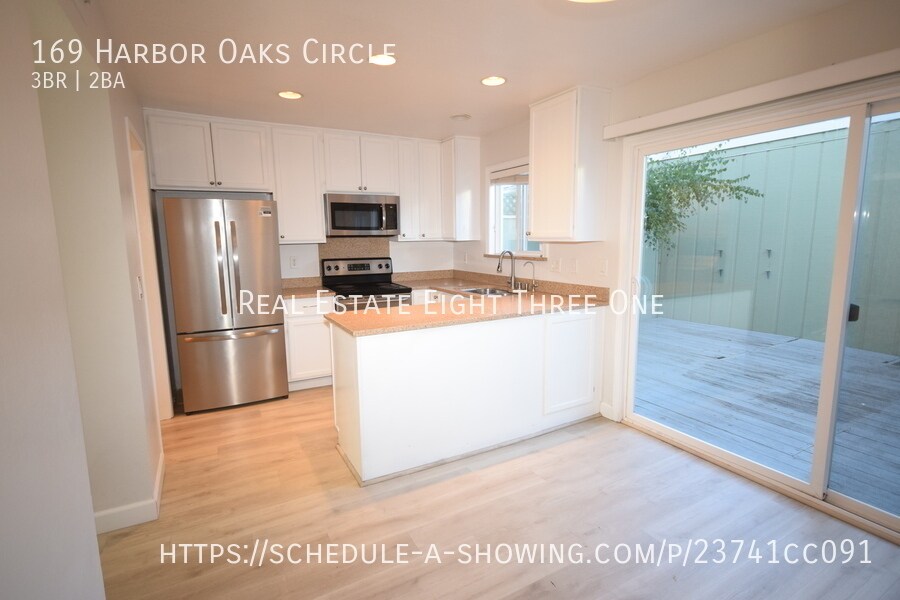 Foto principal - 169 Harbor Oaks Cir