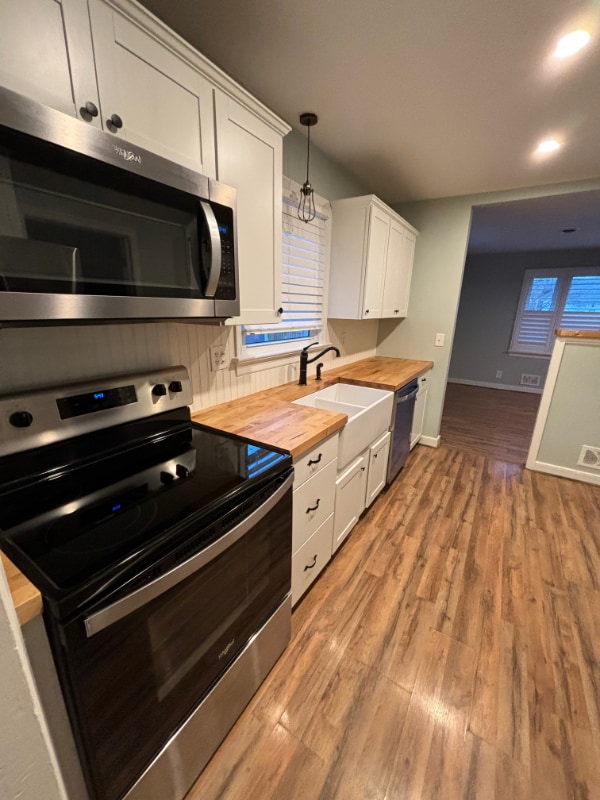 Building Photo - 5403 Bloomingdale Ave