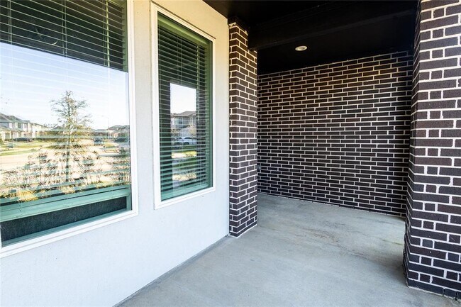 Building Photo - 29235 Alpine Garden Dr