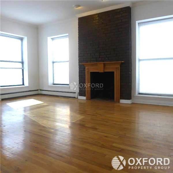 Building Photo - 300 E 52nd St
