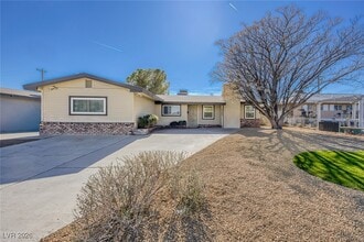 Building Photo - 4305 Via Olivero Ave