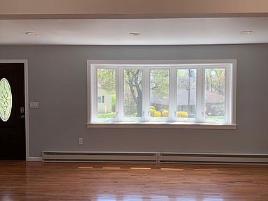 Building Photo - 16 Clearbrook Rd
