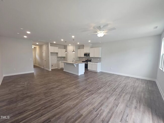 Building Photo - 67 Village Edge Dr