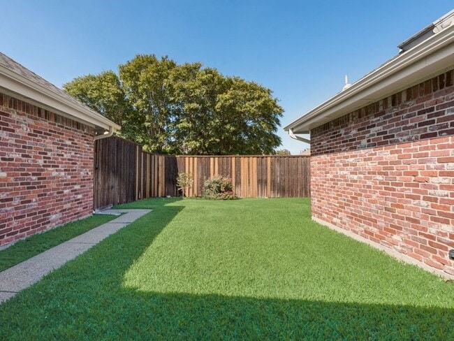 Foto del edificio - Beautiful west plano home Great neighborho...
