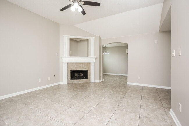 Building Photo - 10078 Cross Valley Dr