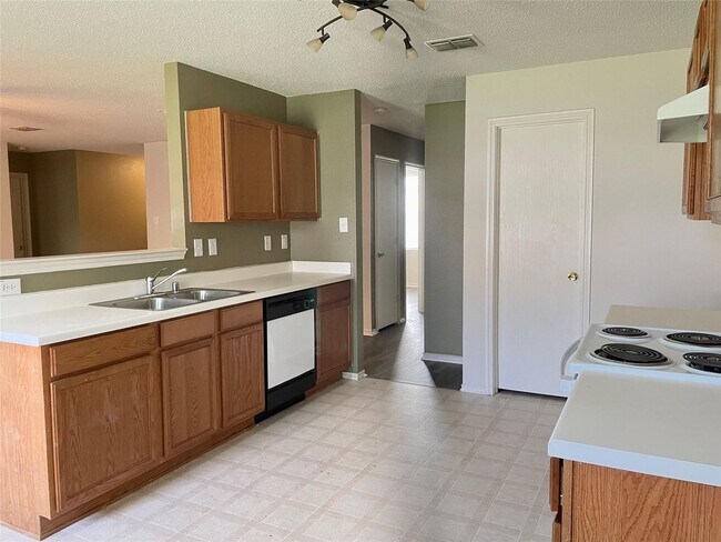 Foto del edificio - 3704 Mariner St