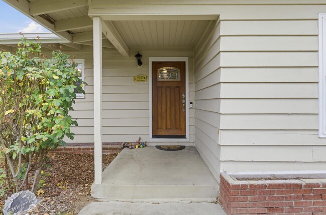 Building Photo - 836 Morrison Ave