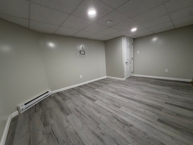 Building Photo - 322-322 Wood St