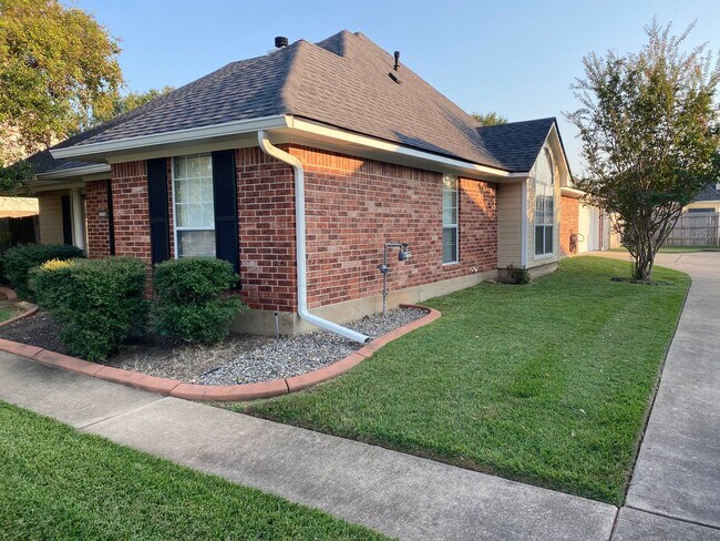 Foto del edificio - 3206 Hanover Ct