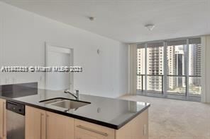 Building Photo - 2 br, 2 bath Condo - 1111 SW 1st Ave Apt 2322