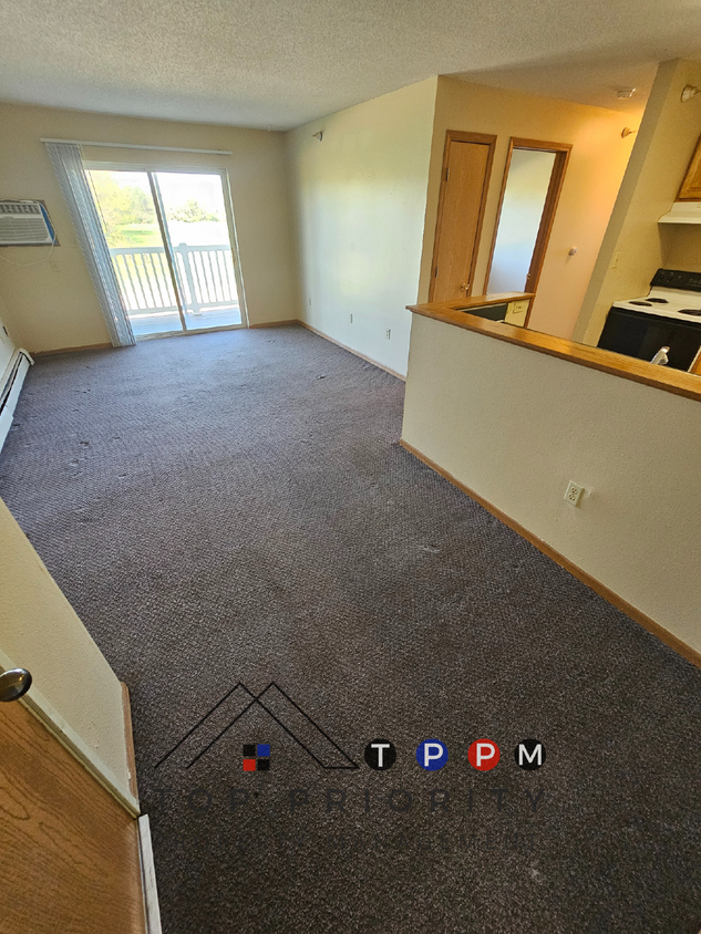 Primary Photo - ** WINTER MOVE IN SPECIAL ** 2 Bedroom | 1...