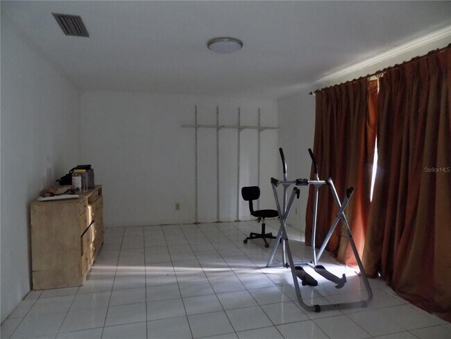 Foto del edificio - 1827 NW 39th Terrace