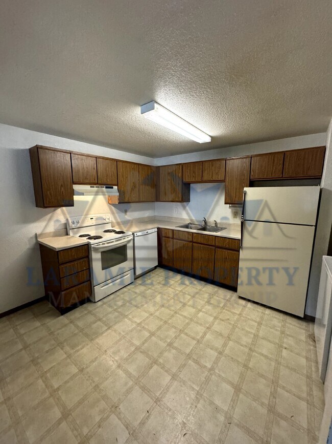 Foto del edificio - 2 Bedroom 1 Bathroom Apartment