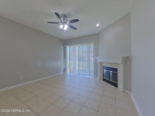 Building Photo - 12163 Georgia Oak Ct